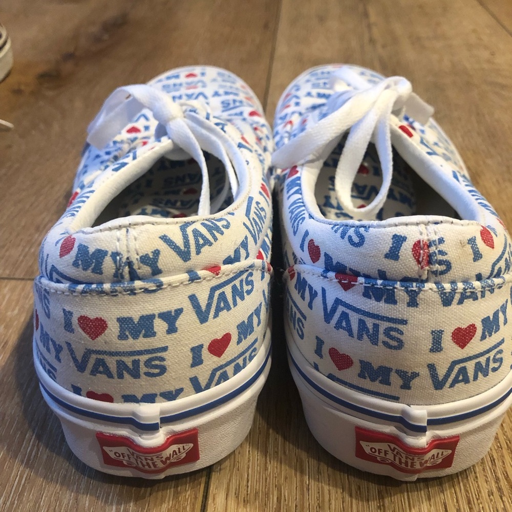 Vans “I love Vans” classic low top skate shoes